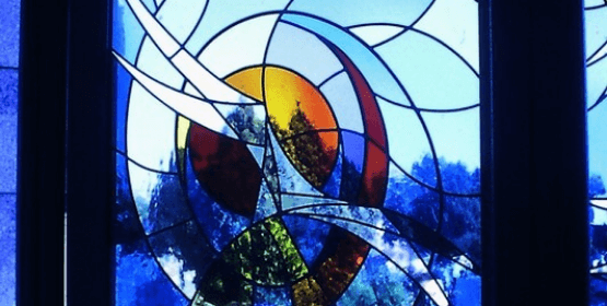 realizzazione vetrate artistiche Truccazzano sacre, edicole funerarie, Ambrosiana Vetrate d'Arte Milano